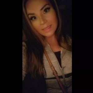 Meet your Posher, Courtney